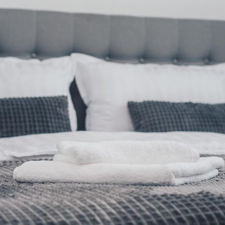 מריבור L Apartment מראה חיצוני תמונה