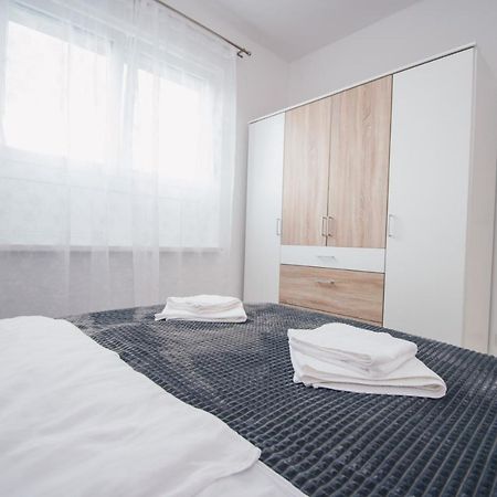 מריבור L Apartment מראה חיצוני תמונה