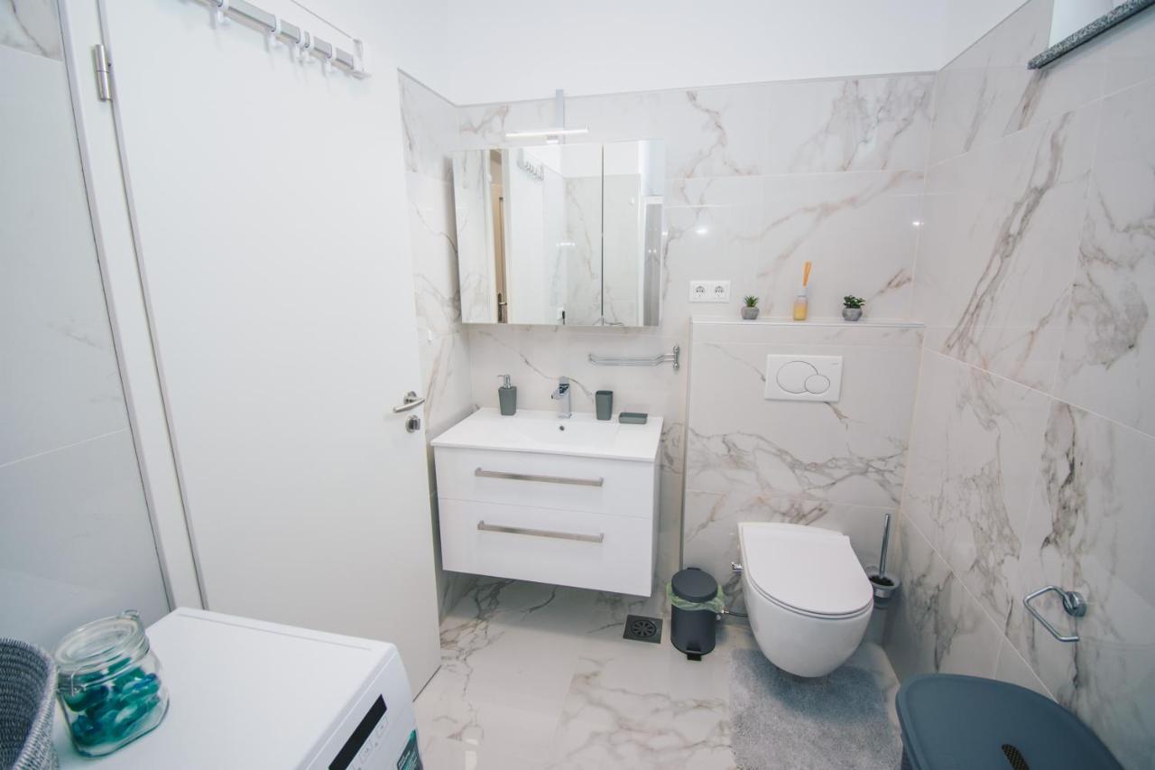 מריבור L Apartment מראה חיצוני תמונה