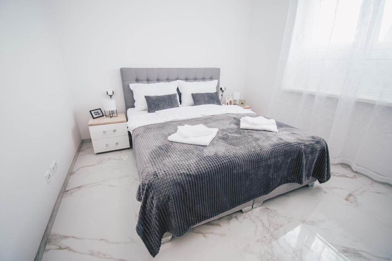 מריבור L Apartment מראה חיצוני תמונה